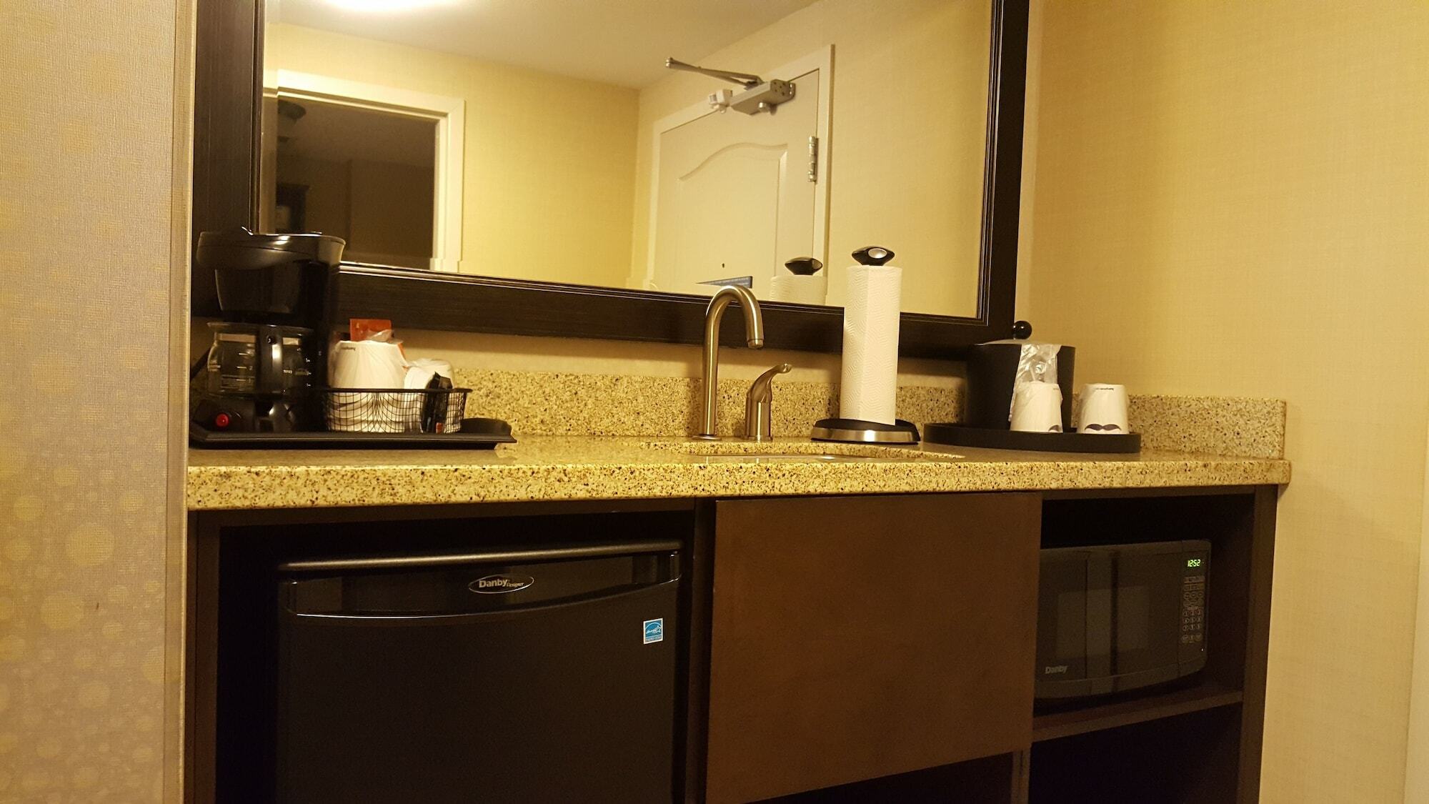Hampton Inn Sydney Exterior foto